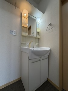 ディアコート東戸塚 102号-8