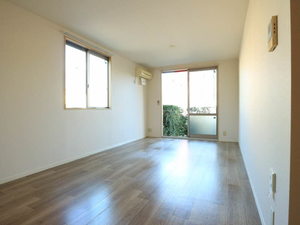 メゾン　ド　クレセール 202号-2