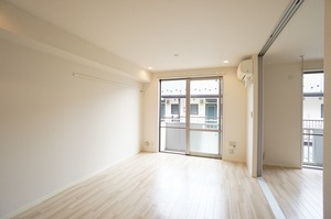 ベラビスタD 102号-2