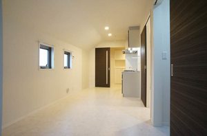 リリー・レジデンス港南 303号-3