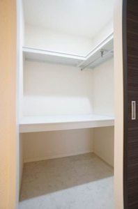 リリー・レジデンス港南 303号-6