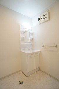 シャトル鳴瀬 203号-8