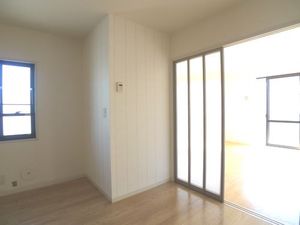 ラ・シャルマン 201号-4