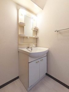 メルヴェーユヤマドリ 203号-8