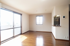 ヴィルヌーブＥ 201号-2