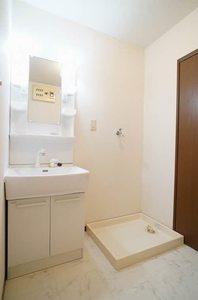 ヴィルヌーブＥ 201号-8