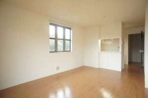 ローズヒルズ 201号-3