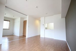 プレジール港南台 203号-2