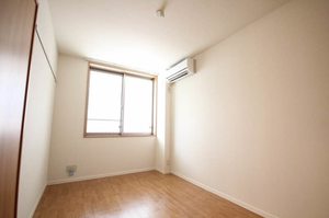 プレジール港南台 203号-5