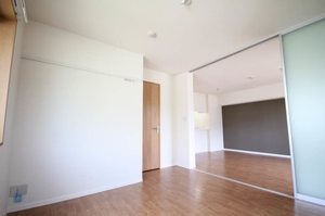 プレジール港南台 203号-6