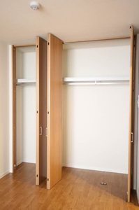 プレジール港南台 203号-8