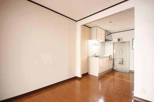 ブランドール金沢文庫 101号-3