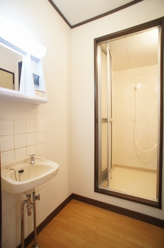 アムール・ヒルカワ 105号-9