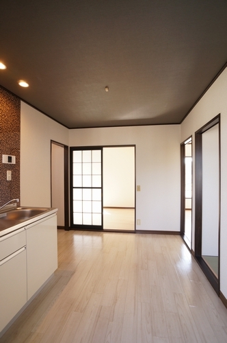 メゾンド－ル杜 203号-3