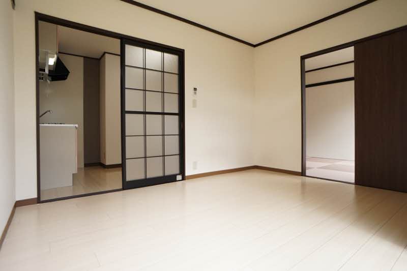 ジュネス伊勢山　Ⅱ 103号-5