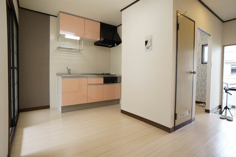 ジュネス伊勢山　Ⅱ 103号-6