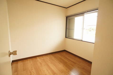 ジュネス伊勢山　Ⅱ 105号-8