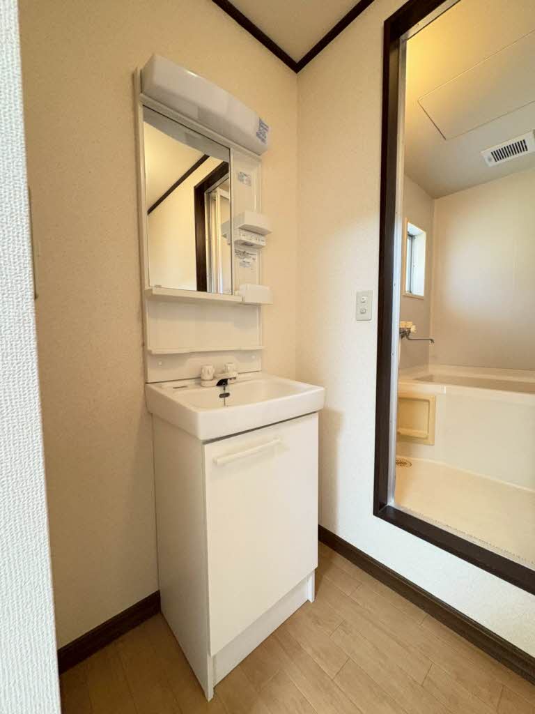 ハイツマ－プル 201号-8