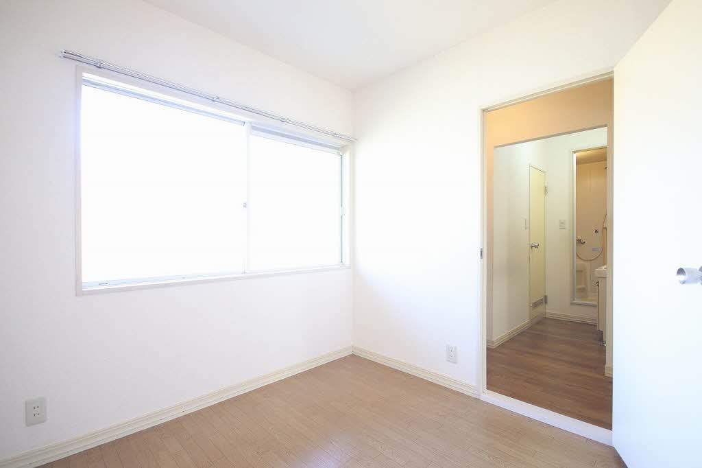 サンテラス石井 101号-3