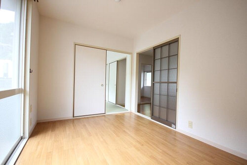 サンテラス石井 105号-2