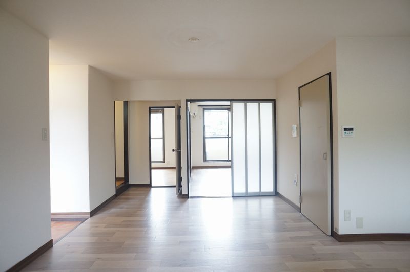 コスモ市川 202号-4