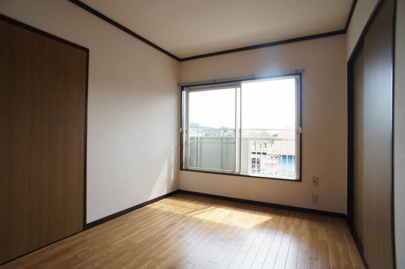 ブル－メゾン 201号-4