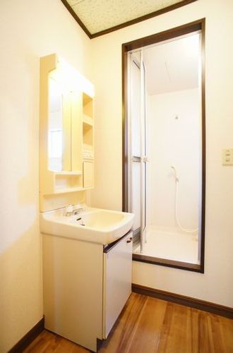 フ・ミール横田 A 102号-8