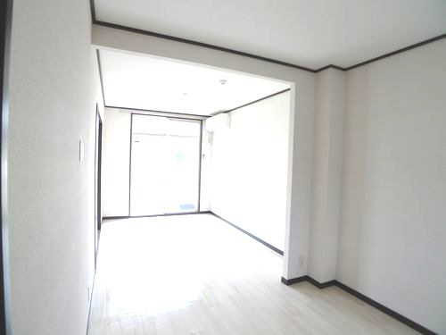 ポート・ヴィレッジ 102号-3