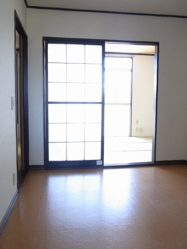 ガーデンパレスかまた F 202号-5