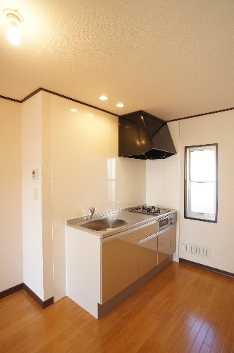 コ－ポハピネス 203号-2