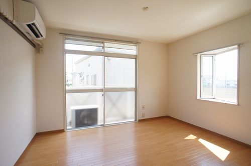 ハイツ吉田 203号-2
