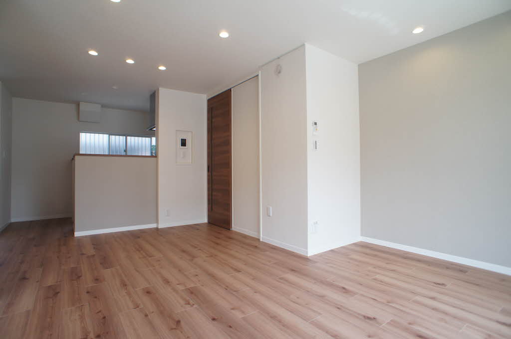 ファミ―ル C 201号-2