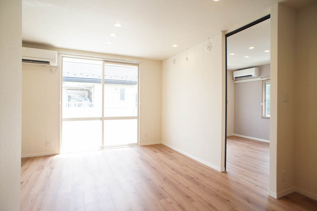 ファミ―ル C 201号-3