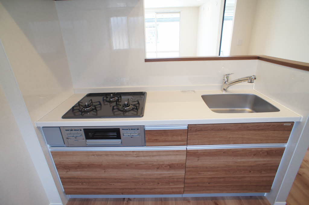 ファミ―ル C 201号-6