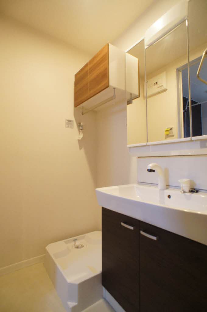 ファミ―ル C 201号-12