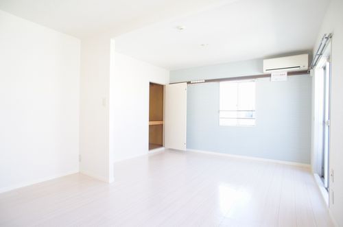 プレステ―ジ 201号-3