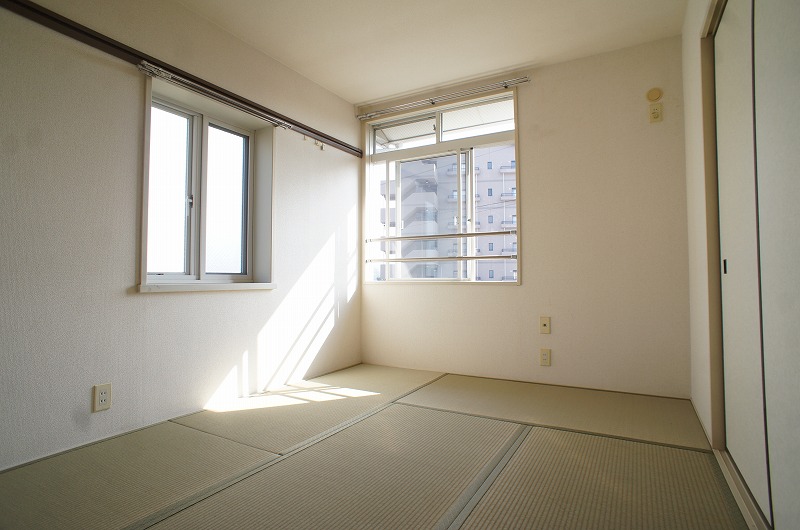 サニーフラツト 201号-8