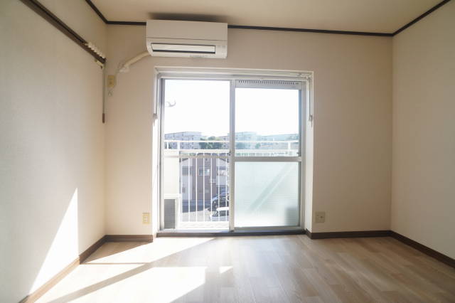 コートｉＶＹ 302号-2