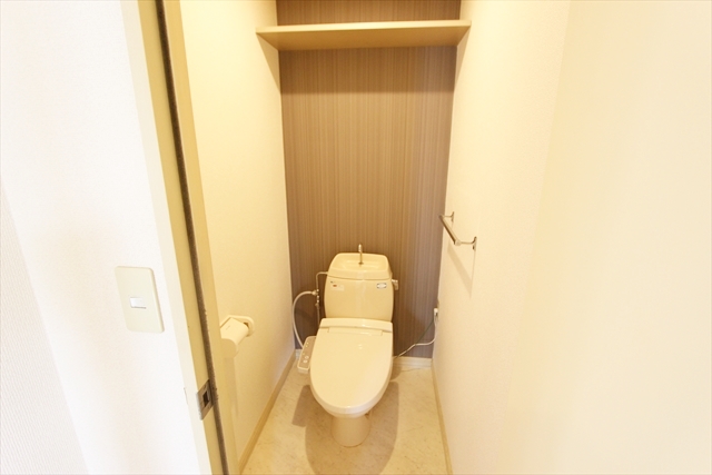 ファミール綾瀬 201号-9