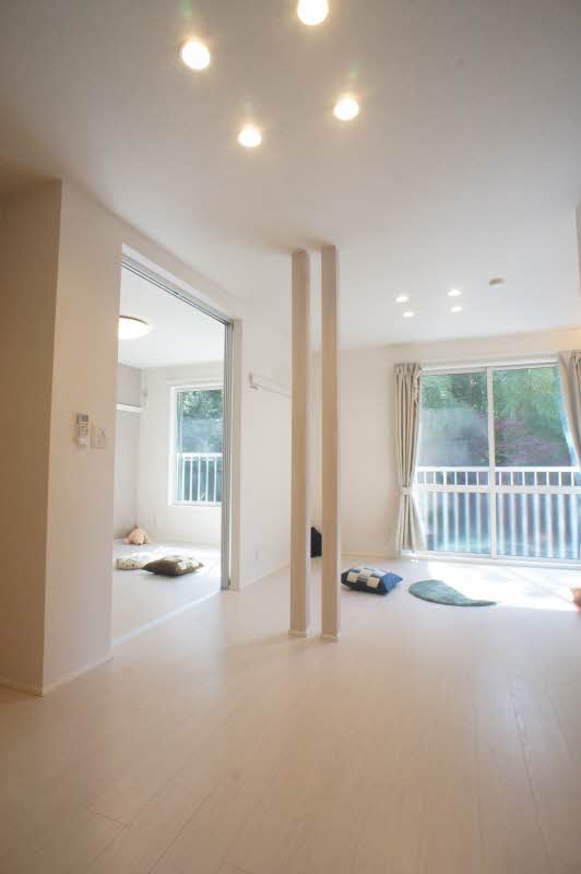 ブルーベル・コート 203号-9