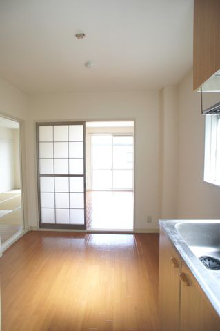 クリーンハウスイマイ 102号-3