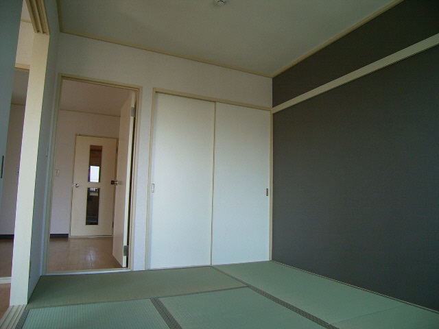 サンクレスト弐番館 203号-7