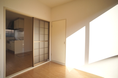 コスモフラッツ　Ｂ 103号-4