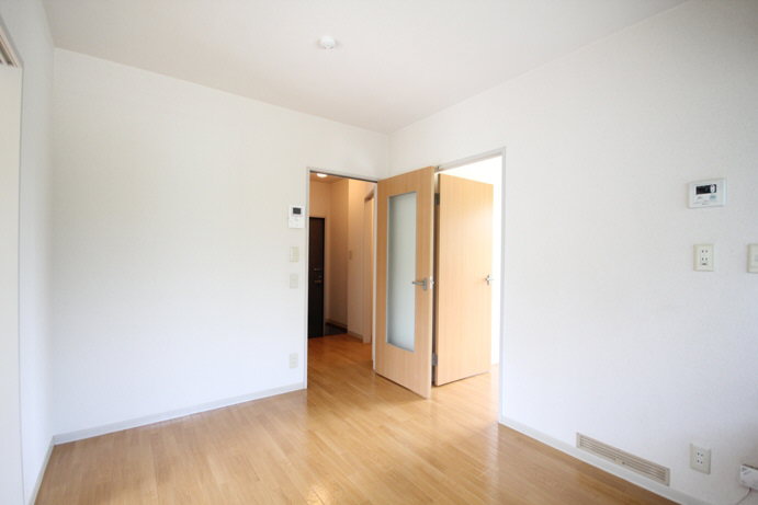 リバー・コート 101号-4