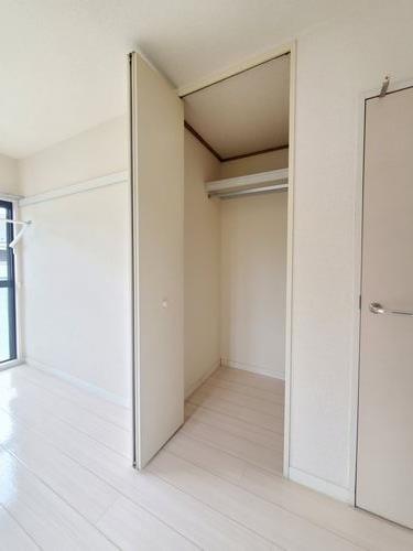 ヴィラ・ハーベスト 201号-5