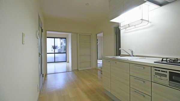 モ・マノワール 102号-2