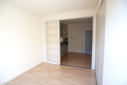 ラークスクエア　Ⅰ 205号-3