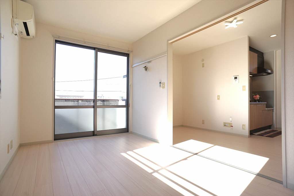 ジュネス岩井 202号-2