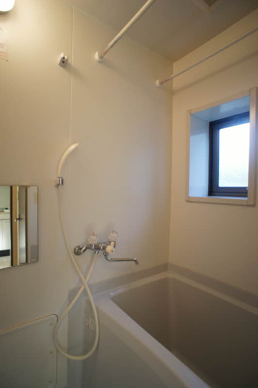 タウンコート鶴ヶ峰 102号-8