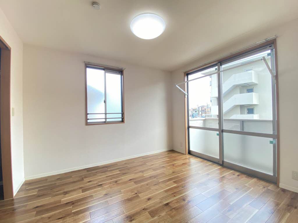 ＧＲＡＳＳ　ＣＯＵＲＴ　２ 201号-6